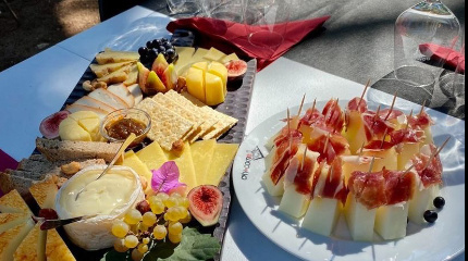 Walking Tour & Picnic 